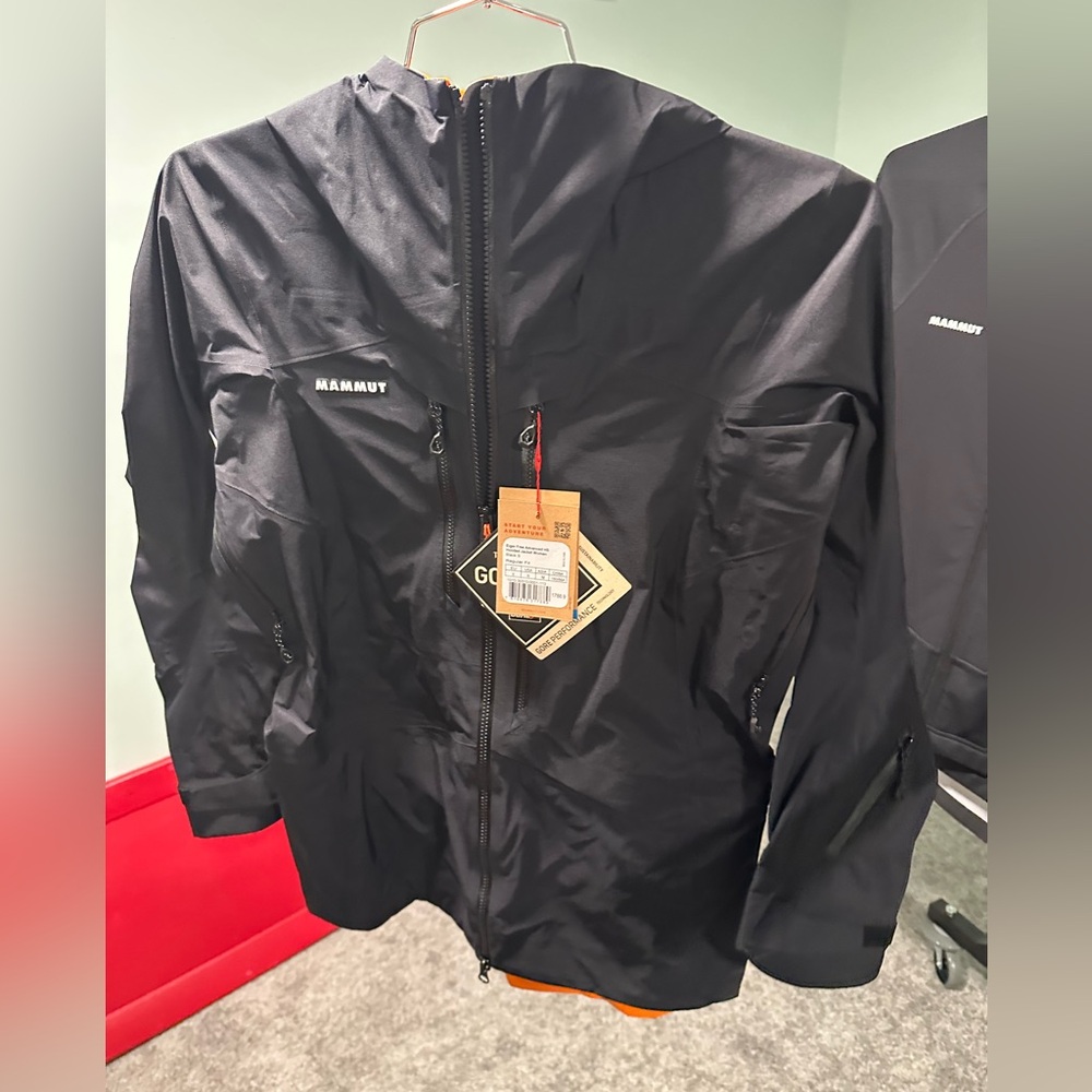 Eiger Free Advanced HS Hooded Jacket Women - size small